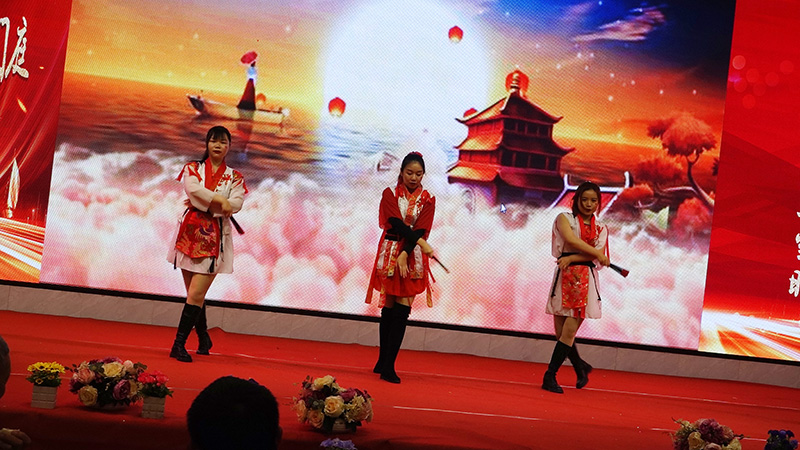 真材實價網節目.jpg 真材實價網節目.jpg